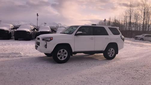 2024 Toyota 4Runner SR5