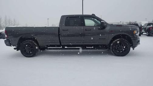 2024 RAM 3500 Big Horn Crew Cab 4x4 8' Box