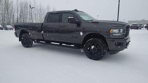 2024 RAM 3500 Big Horn Crew Cab 4x4 8' Box