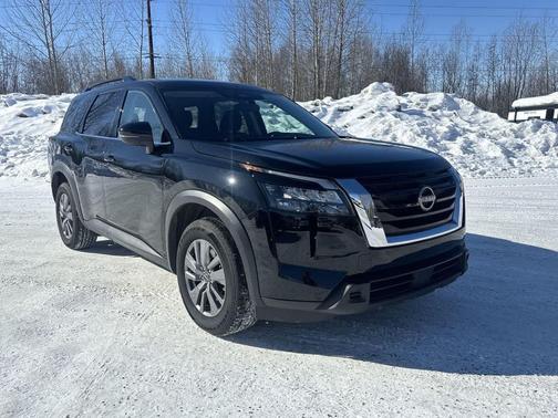2025 Nissan Pathfinder SV 4WD