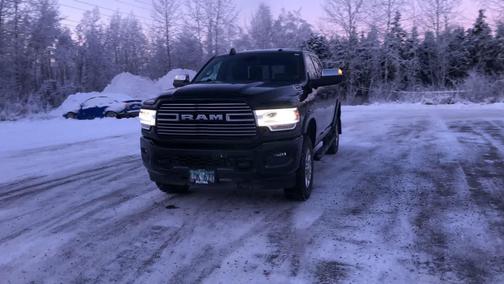 2020 RAM 2500 Laramie Crew Cab 4X4 6'4' Box