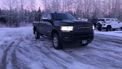 2020 RAM 2500 Laramie Crew Cab 4X4 6'4' Box