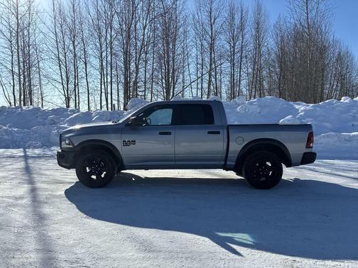 2024 RAM 1500 Classic Warlock Crew Cab 4x4 5'7' Box