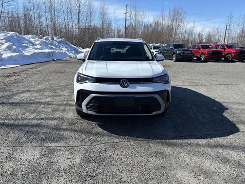 WHI/White 2025 Volkswagen Taos 1.5T SE
