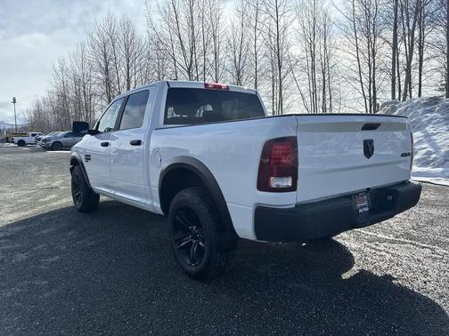 Bright White Clearcoat 2024 RAM 1500 Classic Warlock Crew Cab 4x4 5'7' Box