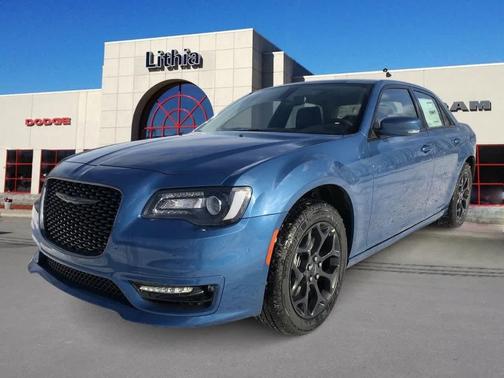 2023 Chrysler 300 Touring