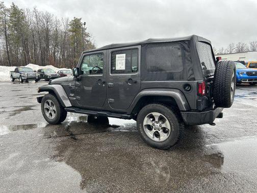 2018 Jeep Wrangler JK Unlimited Sahara