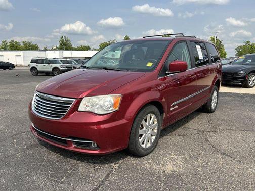 2013 Chrysler Town & Country Touring