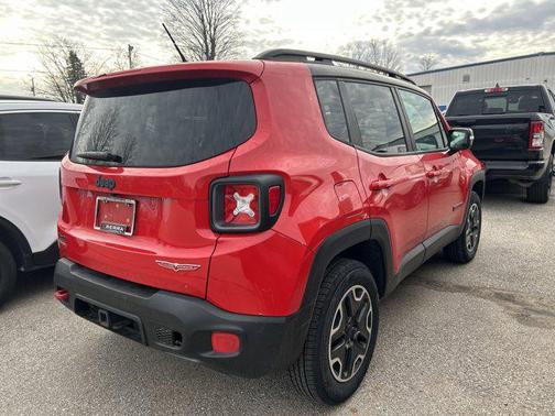 2016 Jeep Renegade Trailhawk