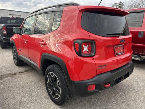 2016 Jeep Renegade Trailhawk