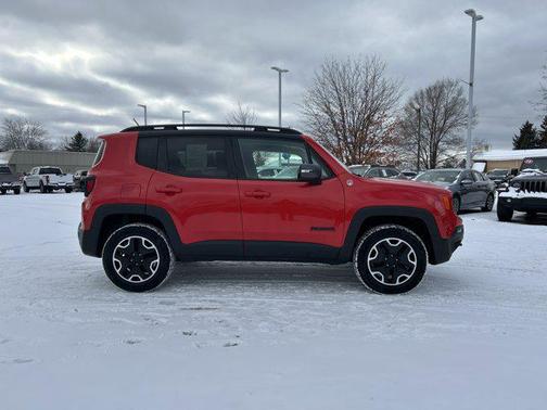 2016 Jeep Renegade Trailhawk