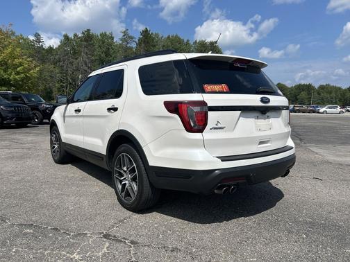 White Platinum Metallic Tri-Coat 2019 Ford Explorer Sport
