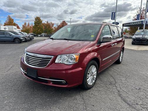 2015 Chrysler Town & Country Limited Platinum