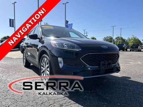 2022 Ford Escape Titanium