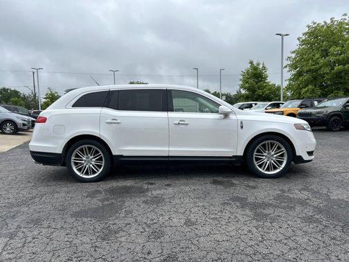 2016 Lincoln MKT EcoBoost