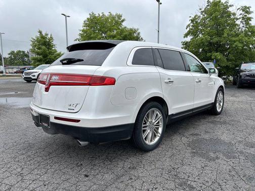 2016 Lincoln MKT EcoBoost
