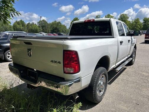 2017 RAM 2500 Tradesman Crew Cab 4x4 6'4' Box