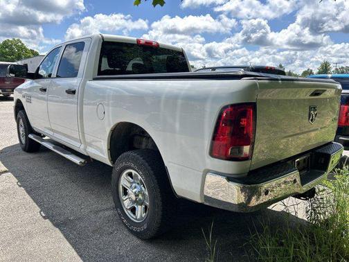 2017 RAM 2500 Tradesman Crew Cab 4x4 6'4' Box