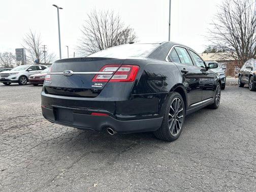 2018 Ford Taurus SEL