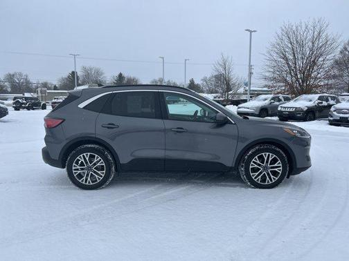 2021 Ford Escape SEL