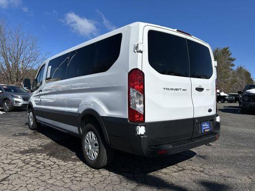2022 Ford Transit-350 XLT