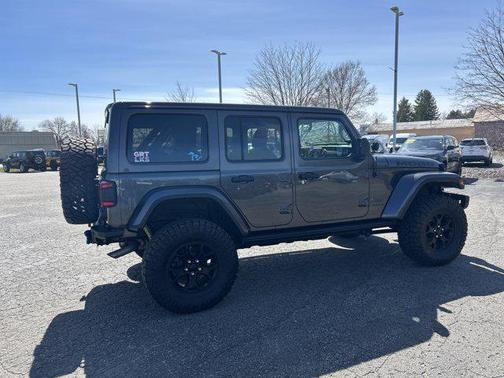 Granite Crystal Metallic Clearcoat 2019 Jeep Wrangler Unlimited Moab 4x4