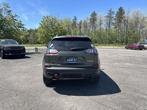 Olive Green Pearlcoat 2020 Jeep Cherokee Trailhawk