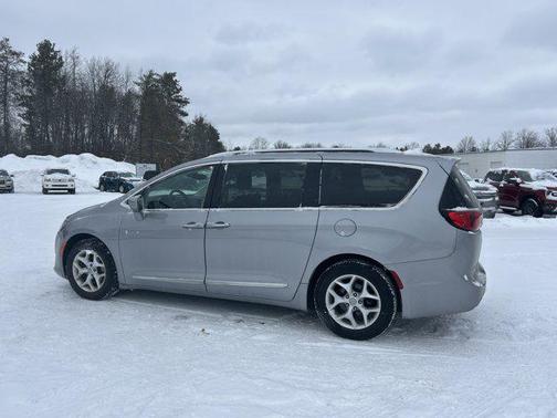 2018 Chrysler Pacifica Touring-L Plus