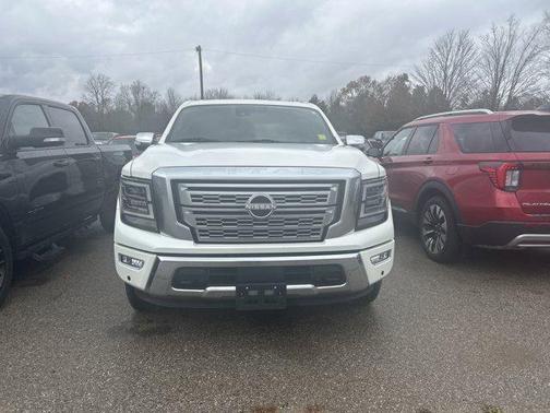 2023 Nissan Titan Platinum Reserve