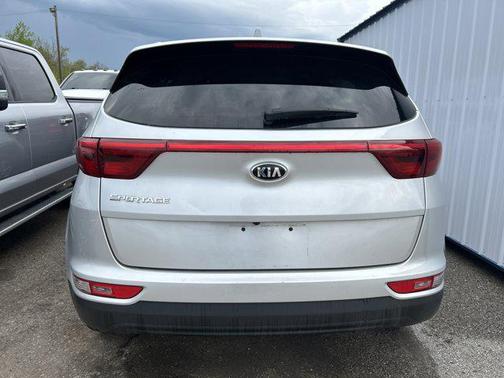Sparkling Silver 2019 Kia Sportage LX