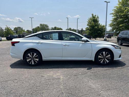 2020 Nissan Altima 2.5 SV