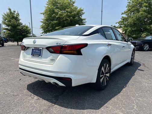 2020 Nissan Altima 2.5 SV