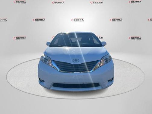 2013 Toyota Sienna XLE