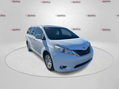 2013 Toyota Sienna XLE