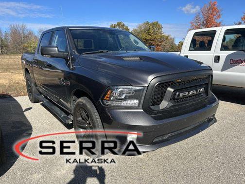 2018 RAM 1500 Night Crew Cab 4x4 5'7' Box