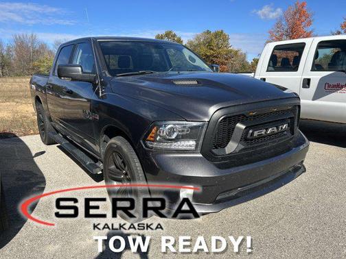 2018 RAM 1500 Night Crew Cab 4x4 5'7' Box