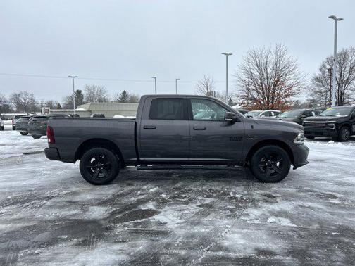2018 RAM 1500 Night Crew Cab 4x4 5'7' Box