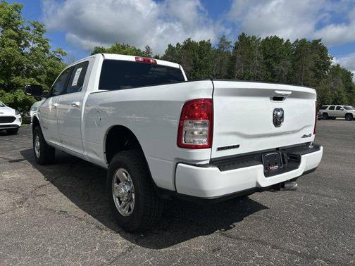 2022 RAM 2500 Big Horn Crew Cab 4x4 6'4' Box