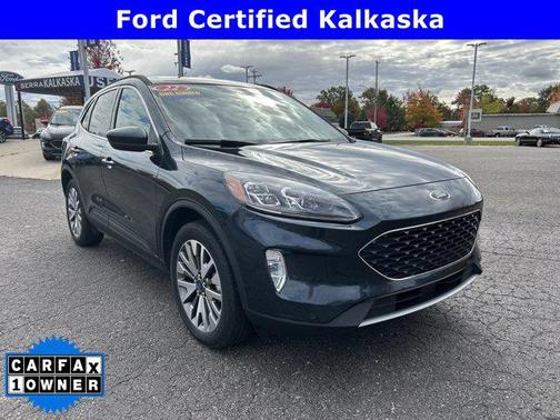 2022 Ford Escape Titanium