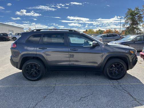 2020 Jeep Cherokee Trailhawk