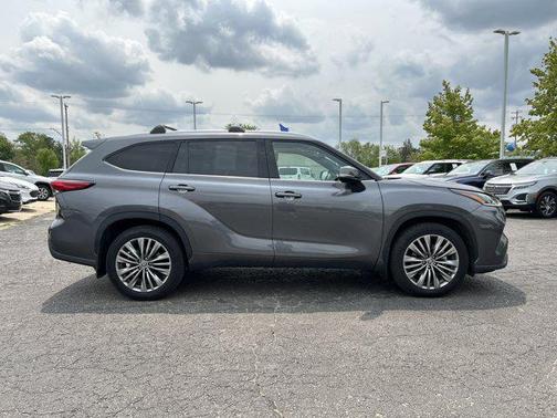 2021 Toyota Highlander Platinum