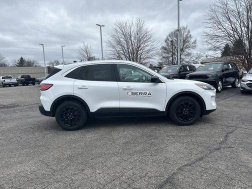 OXFORD WHITE 2022 Ford Escape SE