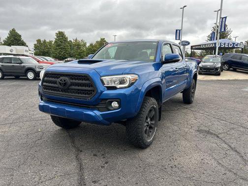 2016 Toyota Tacoma TRD Sport