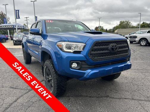 2016 Toyota Tacoma TRD Sport