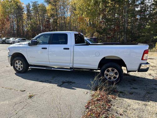 2024 RAM 2500 Big Horn Crew Cab 4x4 8' Box