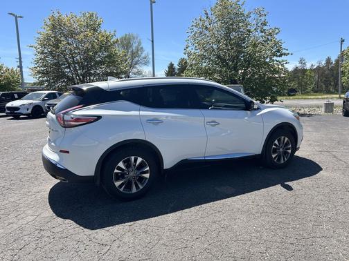 Pearl White 2018 Nissan Murano SL