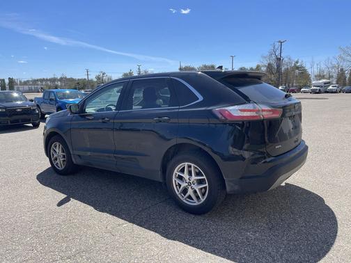 AGATE BLACK METALLIC 2024 Ford Edge SEL