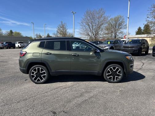 Olive Green Pearlcoat 2019 Jeep Compass Limited