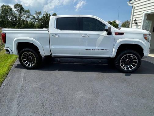 White 2021 GMC Sierra 1500 SLT