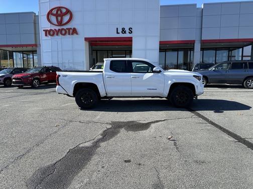 2025 Toyota Tacoma TRD Sport